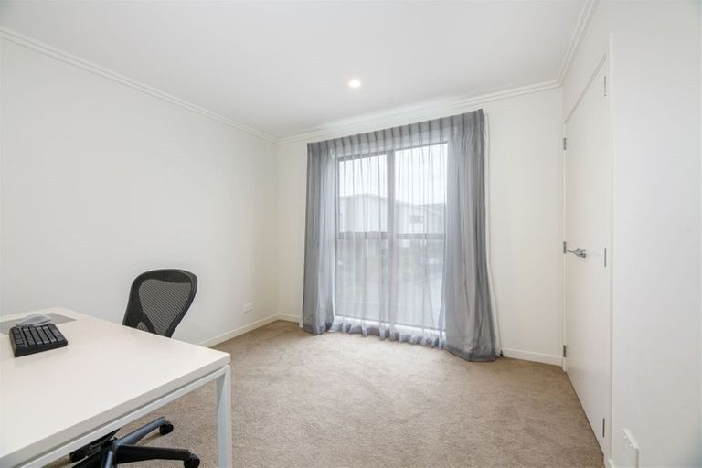 Photo of property in 20 Kanuka Road, Hobsonville, Auckland, 0616