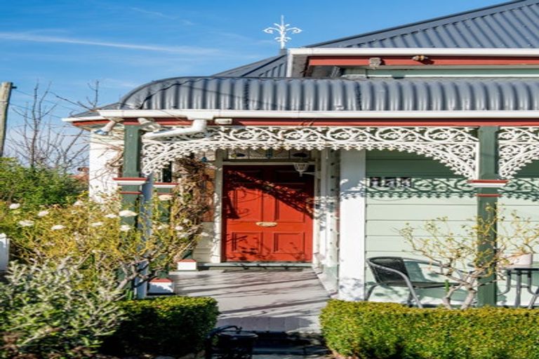 Photo of property in 143 Kenmure Road, Kenmure, Dunedin, 9011