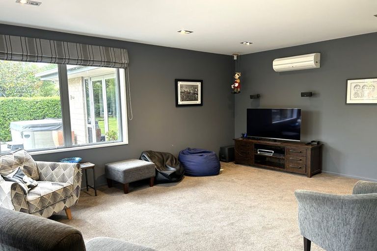 Photo of property in 8 Hulme Lane, Rolleston, 7614