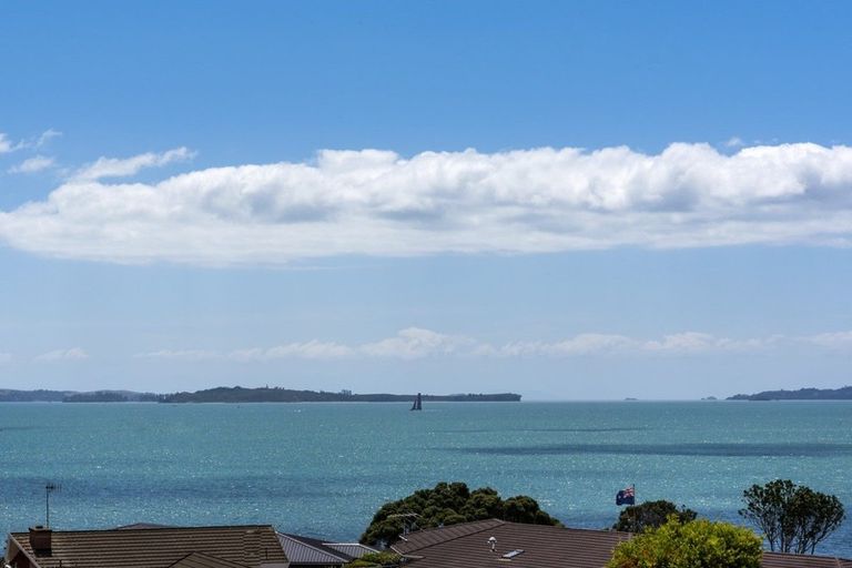 Photo of property in 4a Cleary Terrace, Cockle Bay, Auckland, 2014