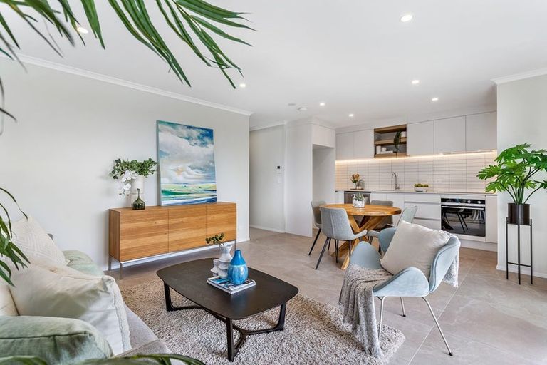 Photo of property in 3/2 Te Rito Road, Hobsonville, Auckland, 0616