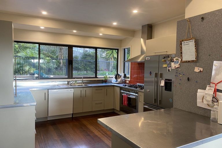 Photo of property in 285 Konini Road, Titirangi, Auckland, 0604