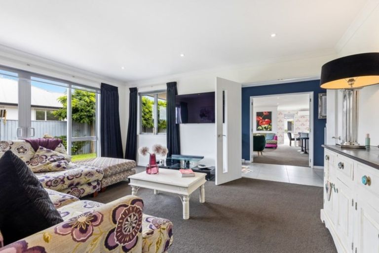 Photo of property in 5 Pimlico Place, Rangiora, 7400