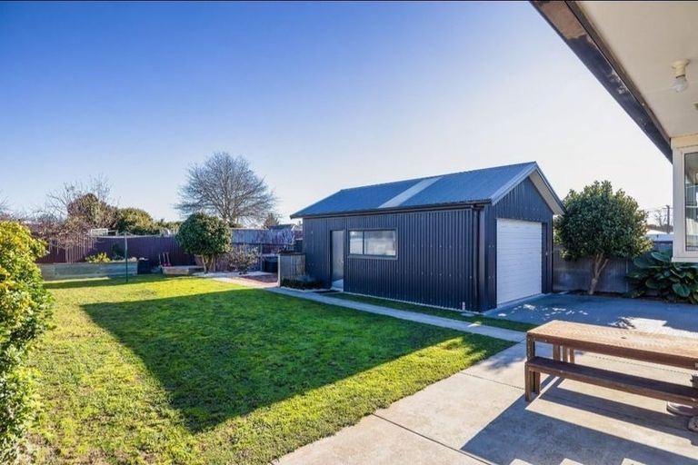 Photo of property in 37 Niagara Street, Wainoni, Christchurch, 8061