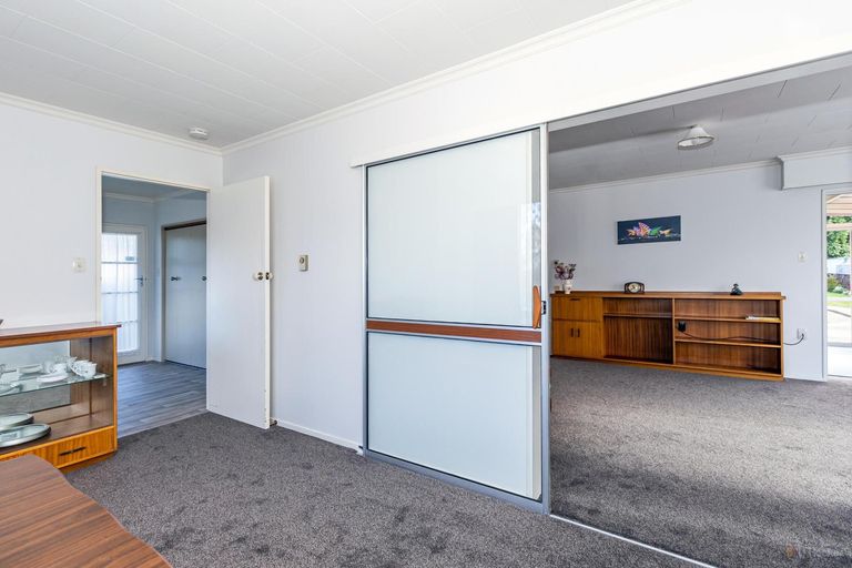 Photo of property in 10a-b Churchill Place, Waimate, 7924