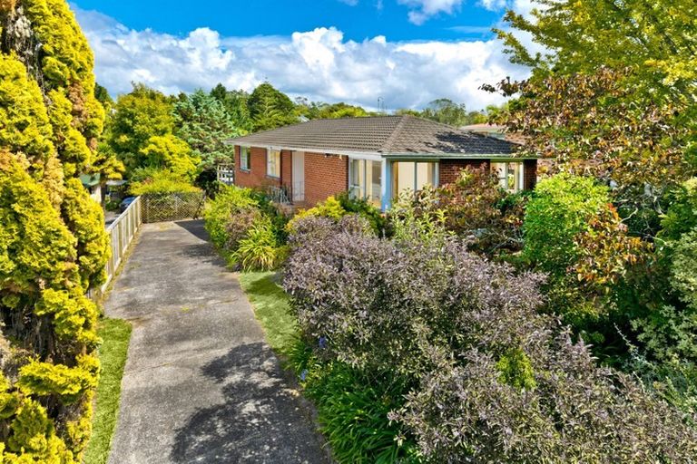 Photo of property in 59 Rehia Road, Massey, Auckland, 0614