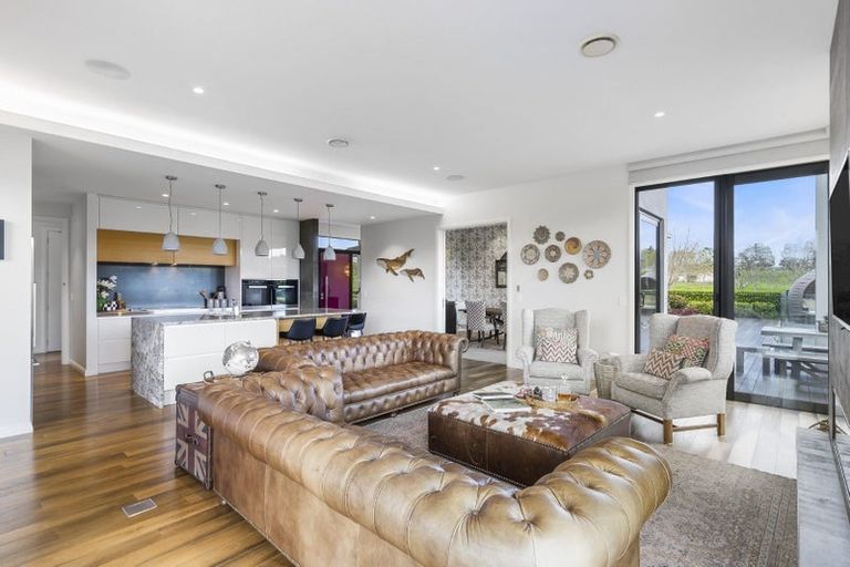 Photo of property in 38 Hawthorne Lane, Kingseat, Papakura, 2580