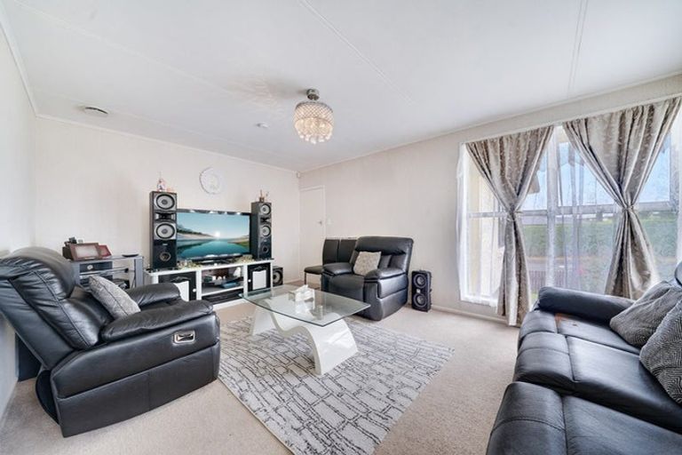 Photo of property in 90 Tennessee Avenue, Mangere East, Auckland, 2024
