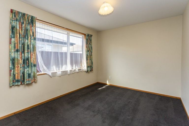 Photo of property in 96 Rattray Street, Riccarton, Christchurch, 8041