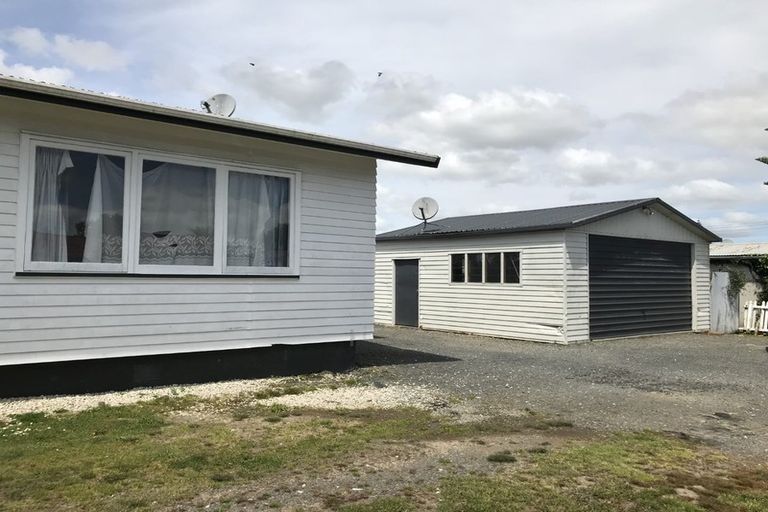 Photo of property in 44 President Avenue, Papakura, 2110