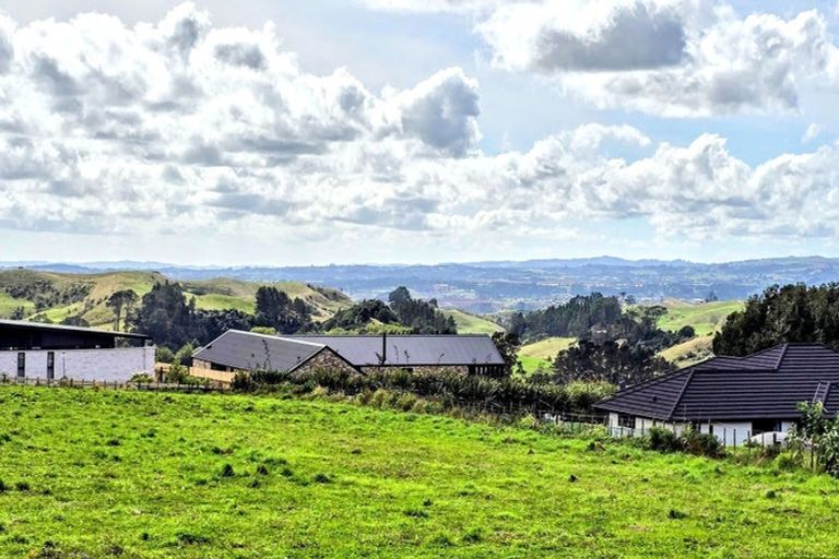 Photo of property in 4 Kaipo Heights Drive, Onewhero, 2697