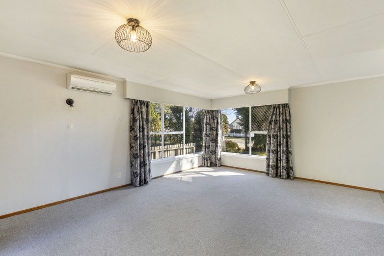 Photo of property in 9 Tawa Street, Inglewood, 4330