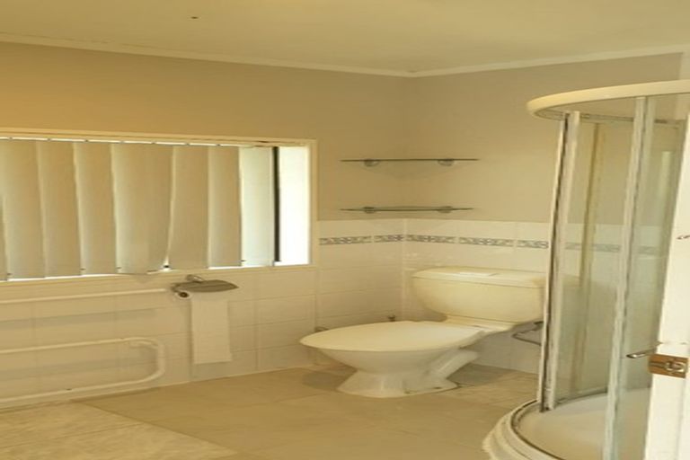 Photo of property in 42 Barnhill Crescent, Pahurehure, Papakura, 2113