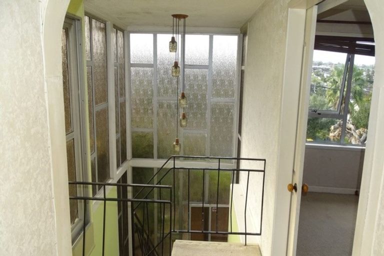 Photo of property in 2/44 Corunna Road, Milford, Auckland, 0620