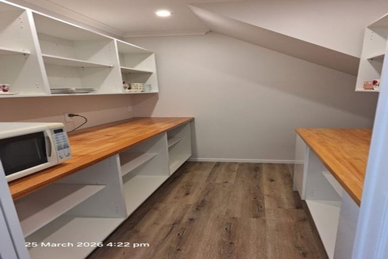 Photo of property in 8 Chamberlain Road, Karori, Wellington, 6012