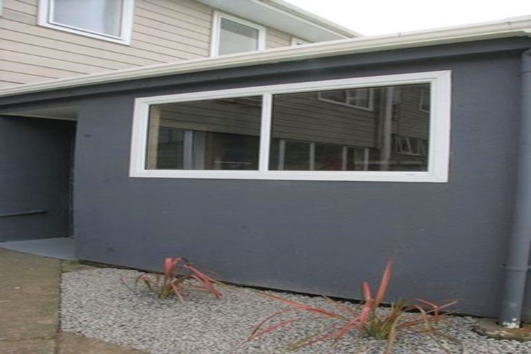 Photo of property in 25a-d Tireti Road, Titahi Bay, Porirua, 5022