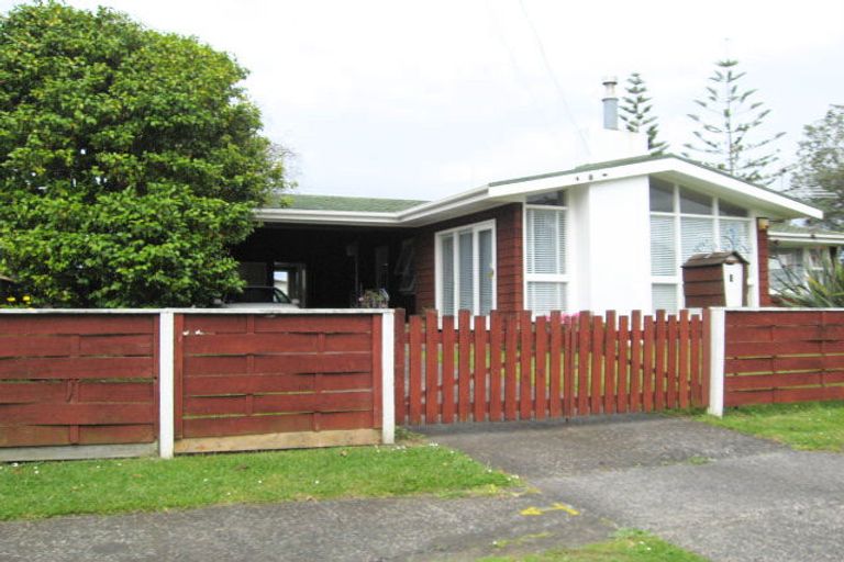Photo of property in 3 Lynette Place, Mangere, Auckland, 2022