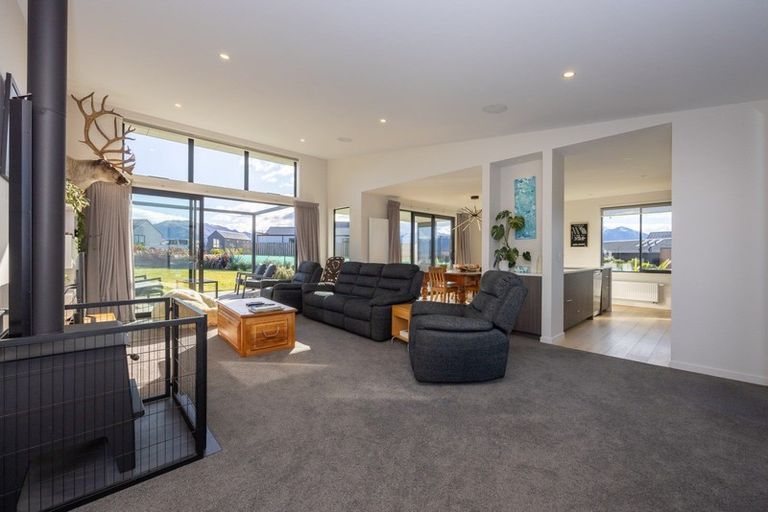 Photo of property in 2 Maryburn Lane, Wanaka, 9305