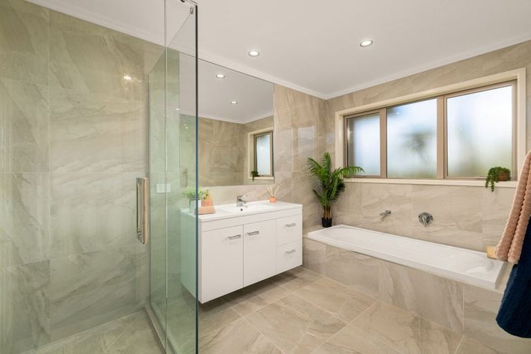 Photo of property in 11a Okura Drive, Kerikeri, 0230