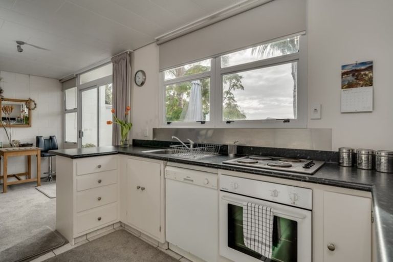 Photo of property in 1/4 Tahara Crescent, Mount Maunganui, 3116