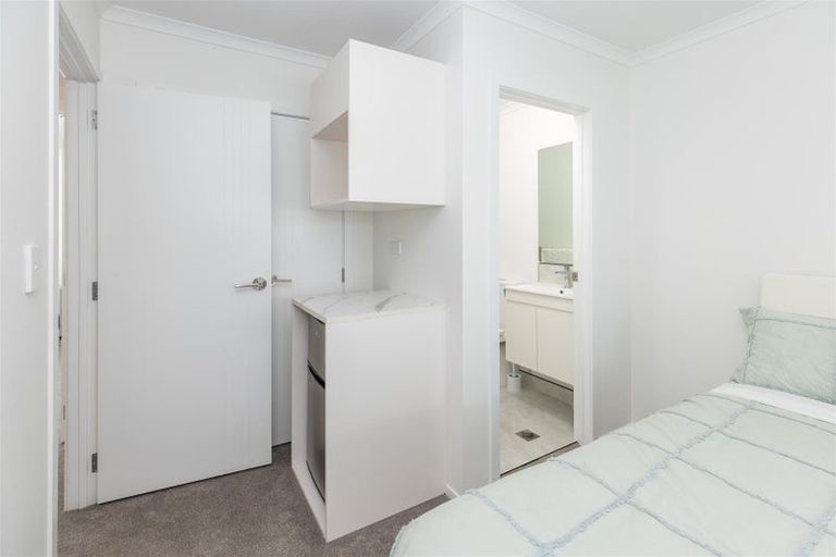 Photo of property in 1/18 May Street, Hamilton East, Hamilton, 3216
