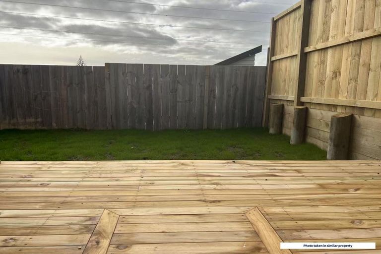 Photo of property in 42 Biokovo Street, Massey, Auckland, 0614