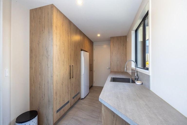 Photo of property in 2 Maryburn Lane, Wanaka, 9305