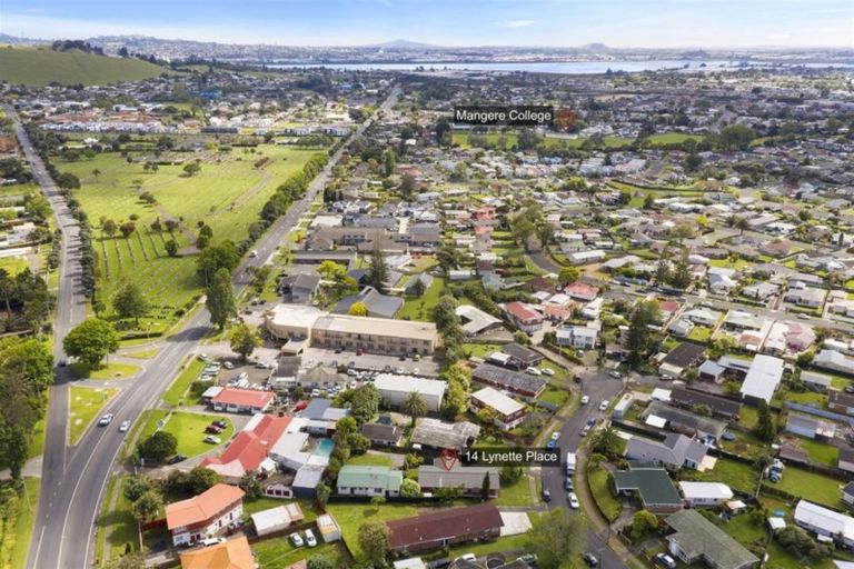 Photo of property in 14 Lynette Place, Mangere, Auckland, 2022