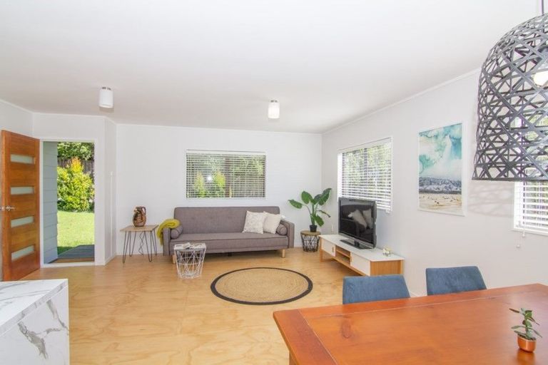 Photo of property in 23b Rautawhiri Road, Helensville, 0800