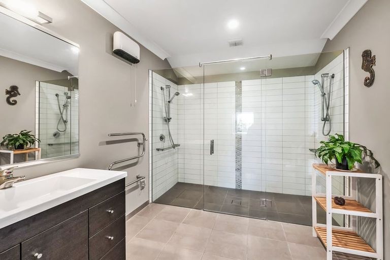 Photo of property in 4 Perrin Place, Darfield, 7510