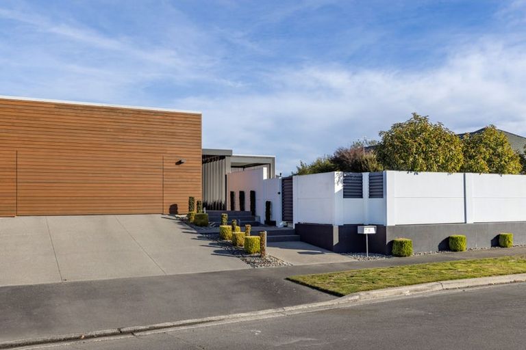 Photo of property in 11 Saint Pauls Place, Burwood, Christchurch, 8083