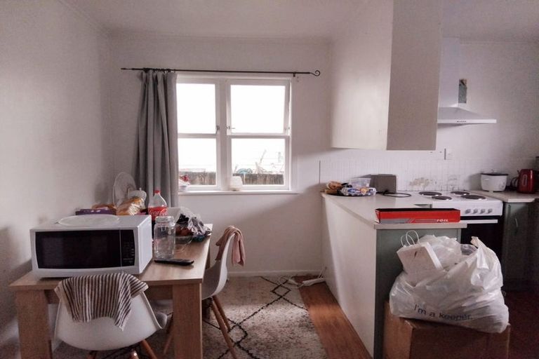 Photo of property in 16 Thompson Terrace, Manurewa, Auckland, 2102