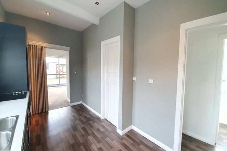 Photo of property in 39 Matlock Street, Woolston, Christchurch, 8062