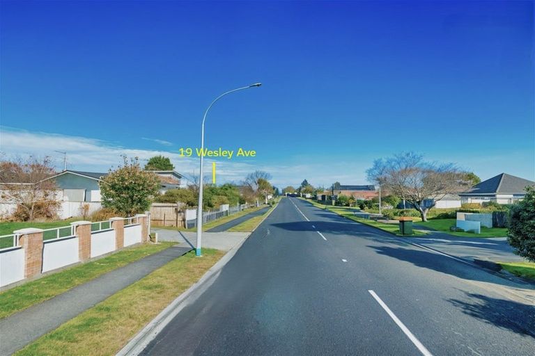 Photo of property in 19 Wesley Avenue, Frankleigh Park, New Plymouth, 4310