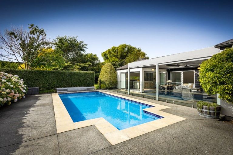 Photo of property in 4 Lewisham Park, St Albans, Christchurch, 8052