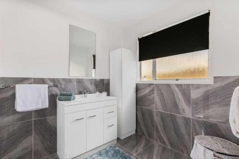 Photo of property in 69 Mckinstry Avenue, Mangere East, Auckland, 2024