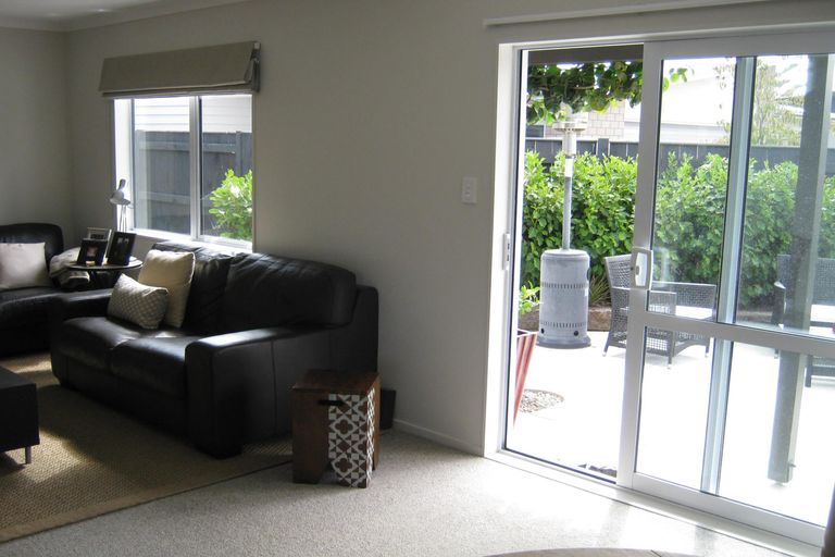 Photo of property in 4 Cullen Court, Palmerston North, 4410