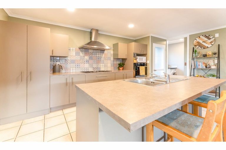 Photo of property in 16 Westfield Avenue, Templeton, Christchurch, 8042