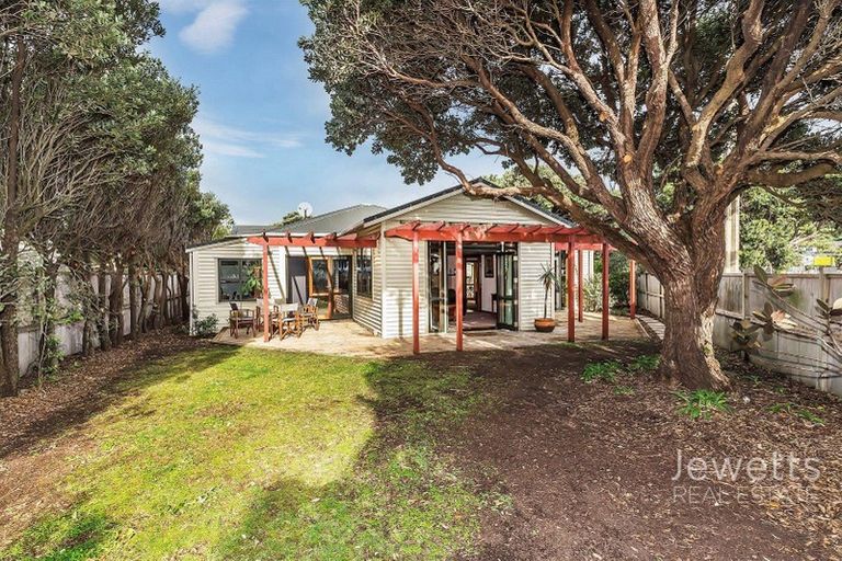 Photo of property in 25 Hector Street, Seatoun, Wellington, 6022