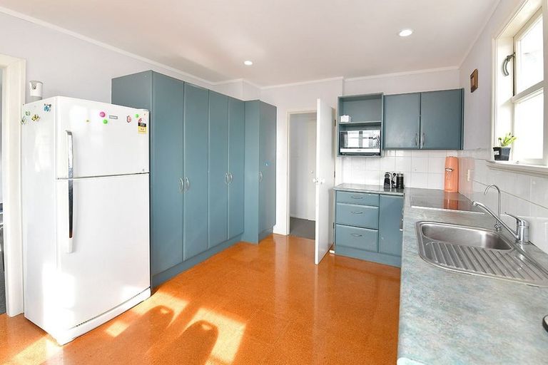 Photo of property in 290 Shanks Road, Helensville, 0875