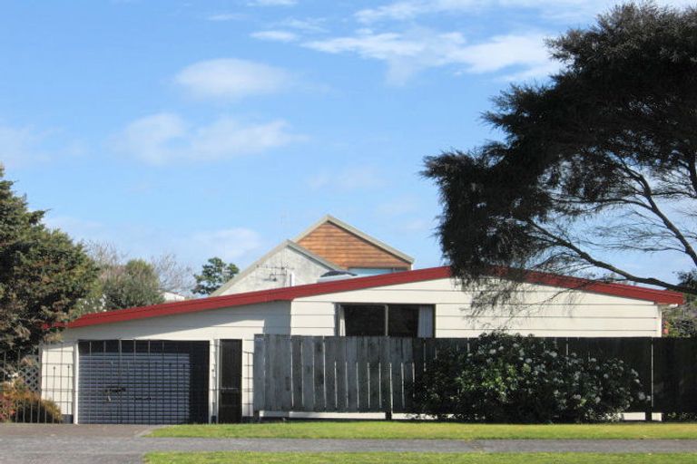 Photo of property in 12b Hartford Avenue, Papamoa Beach, Papamoa, 3118