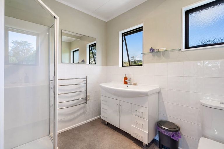 Photo of property in 211 Gray Road, Te Kamo, Kamo, 0185