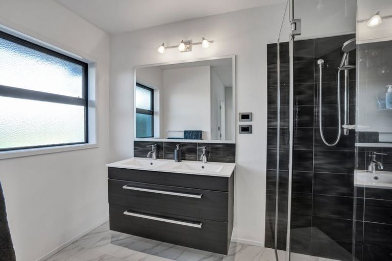 Photo of property in 60 Monmouth Road, Pembroke, Stratford, 4394