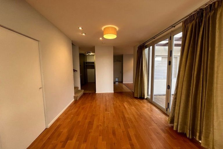 Photo of property in 21 Haven Drive, East Tamaki, Auckland, 2013