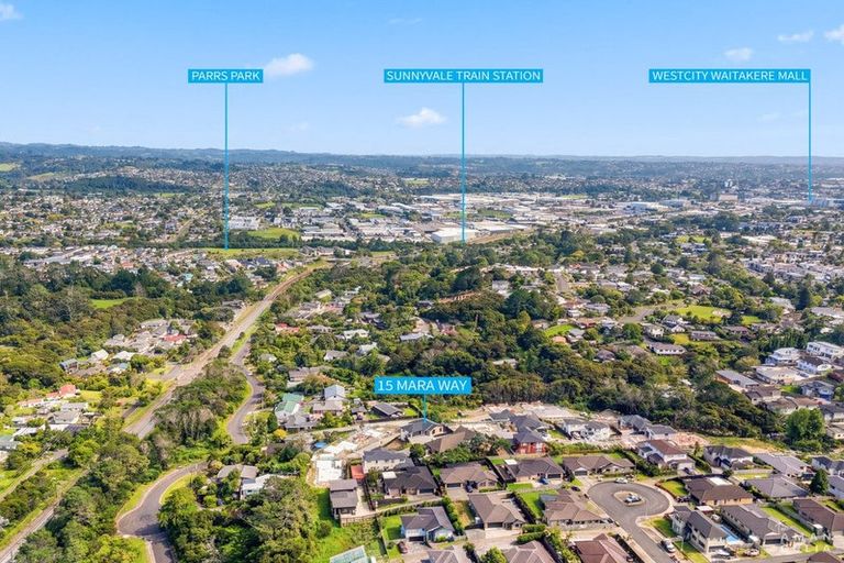 Photo of property in 15 Mara Way, Sunnyvale, Auckland, 0612
