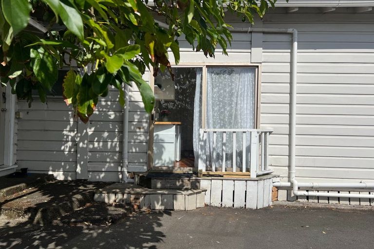 Photo of property in 120 Gray Avenue, Papatoetoe, Auckland, 2024