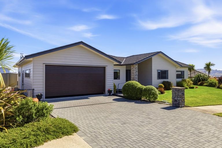 Photo of property in 6 Tuhua Close, Wharewaka, Taupo, 3330