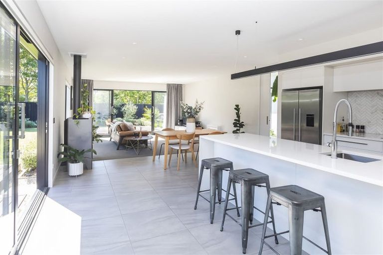 Photo of property in 17 Lewis Close, Rangiora, 7400