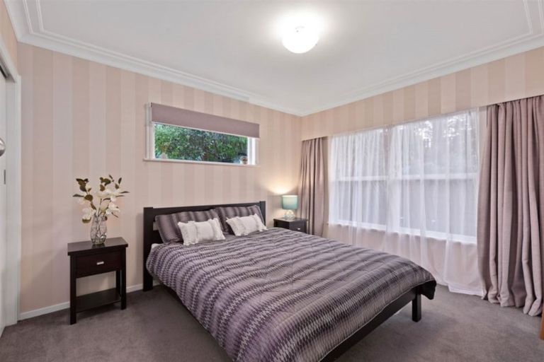 Photo of property in 19 Hartley Terrace, Massey, Auckland, 0614