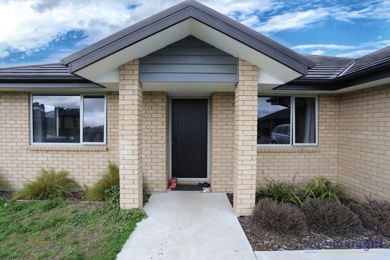 Photo of property in 17 Reuben Avenue, Rolleston, 7615